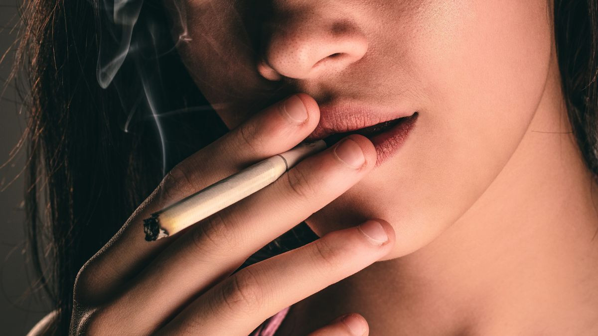 Harmful effects of smoking in girls