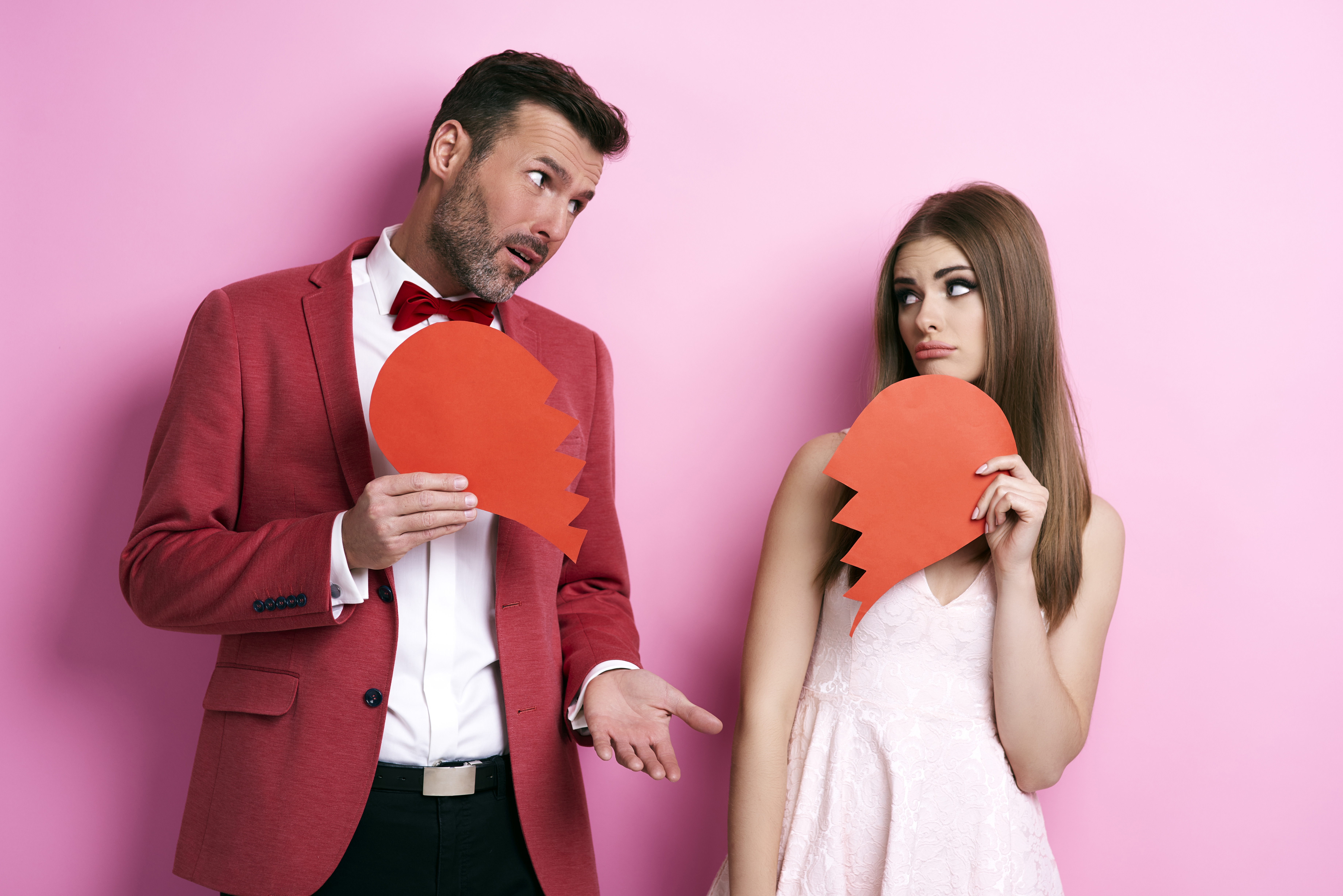 Causes Emotional Distance in Marriage